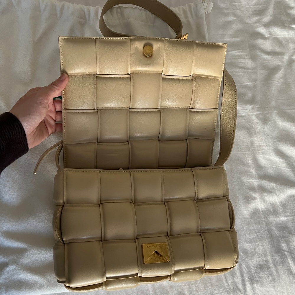 Bottega veneta padded casette - Picture 4 of 5